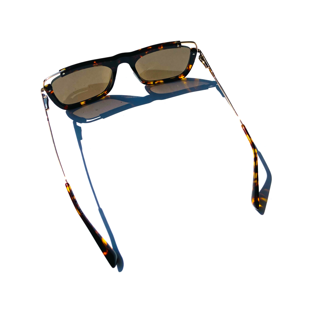 Lentes de Sol Rectangulares : Limited Edition Oliver People Color Negro