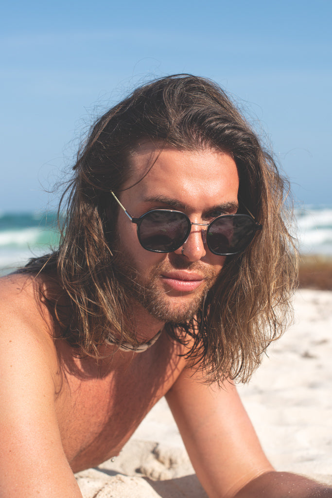Deep Ocean Colors Blue: Lentes de Sol Azul con Negro para Hombre y Mujer