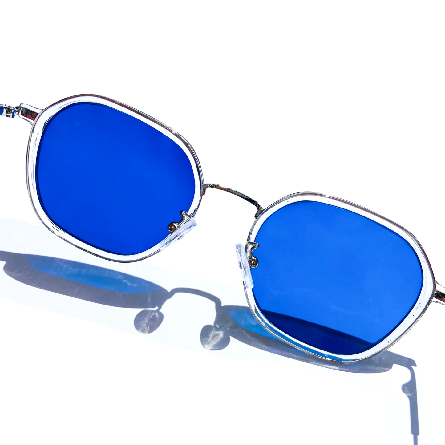 Deep Blue: Blue Sunglasses / Lentes de Sol Azul para Mujer y Hombre