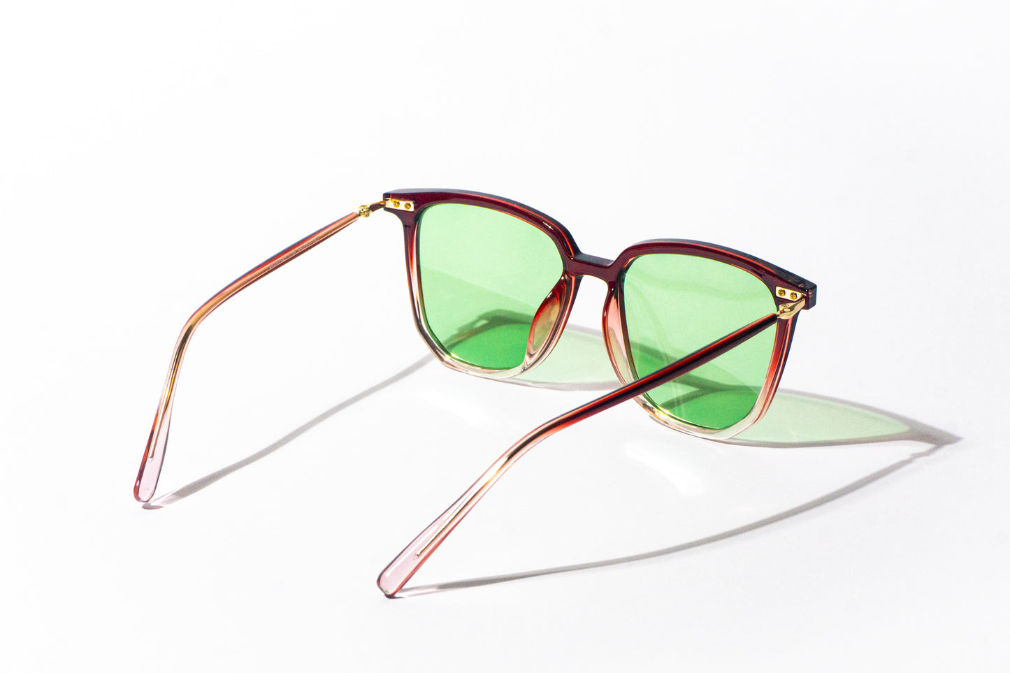 Wayfarer color vino degradado con verde - lentes de sol