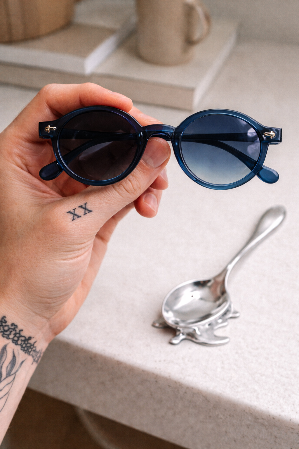 Round + Tinted blue + AR Blue